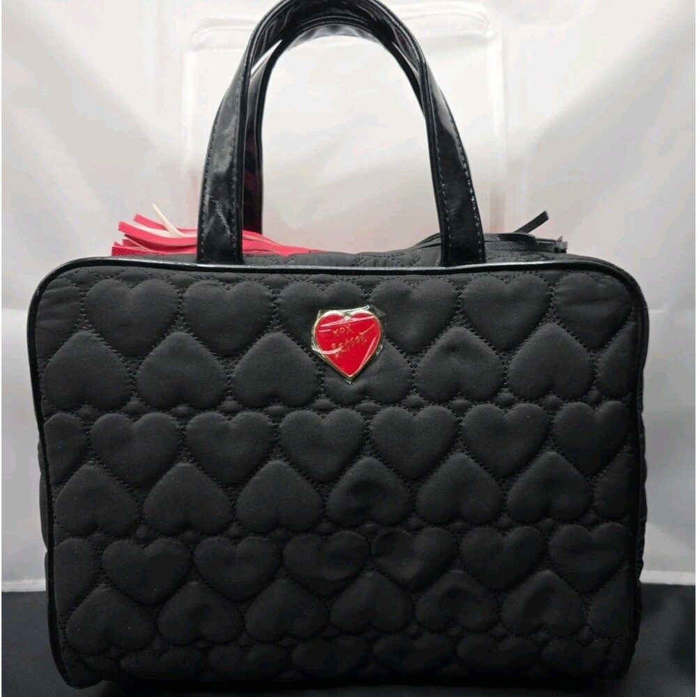 Betsy Johnson Black Red Heart Quilted Travel Cosmetic Bag NWI